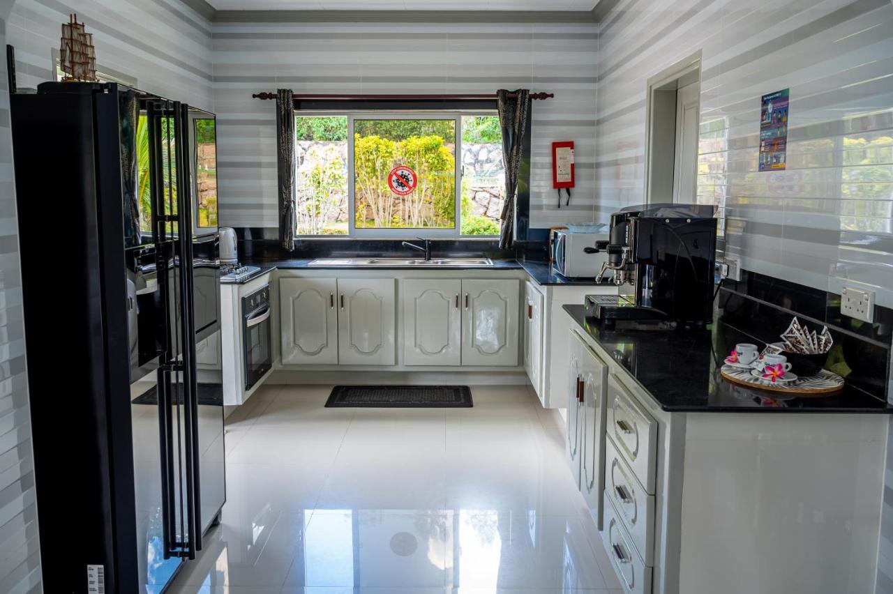 Tranquility Villas Baie Sainte Anne Dış mekan fotoğraf