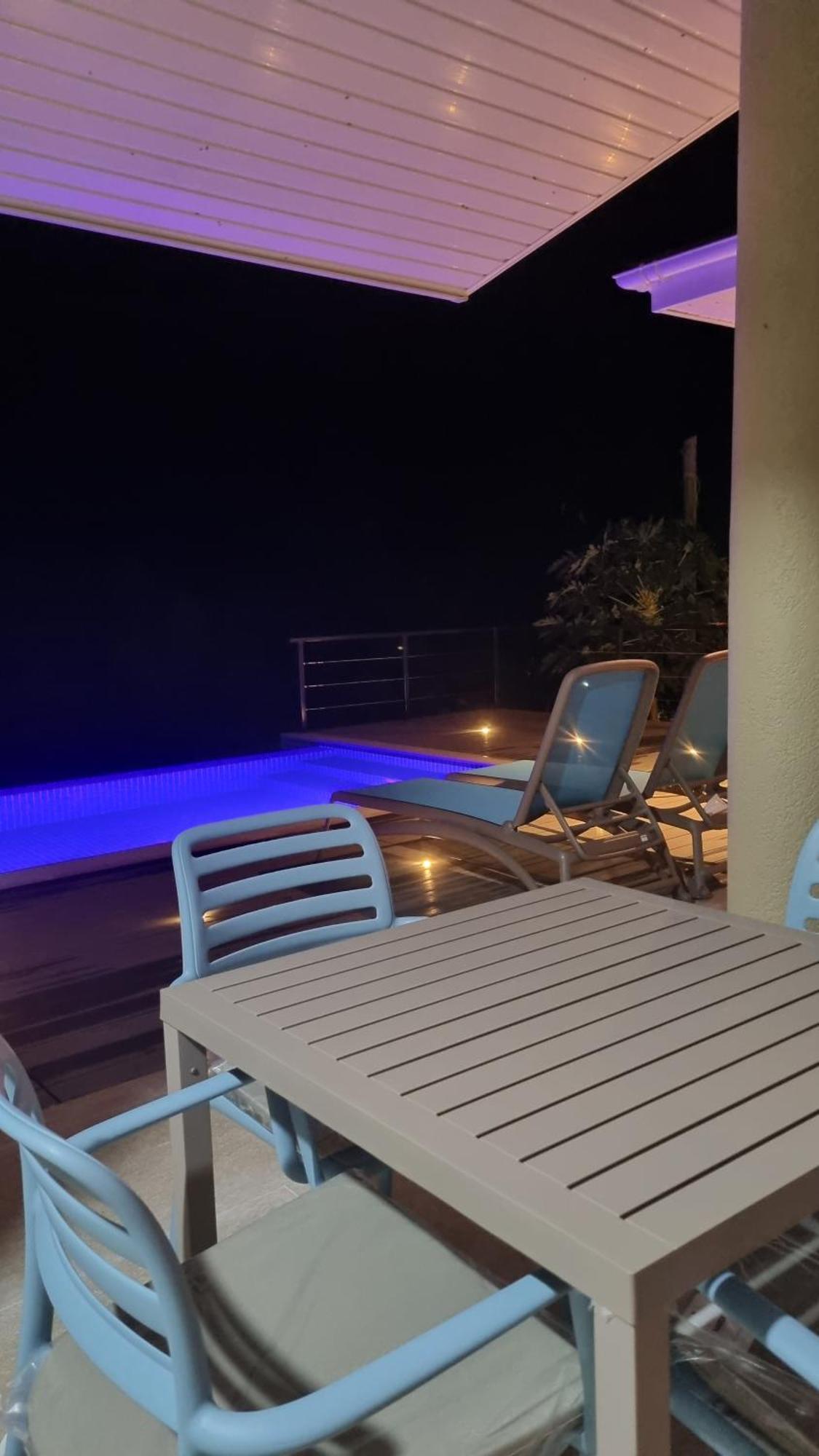 Tranquility Villas Baie Sainte Anne Dış mekan fotoğraf